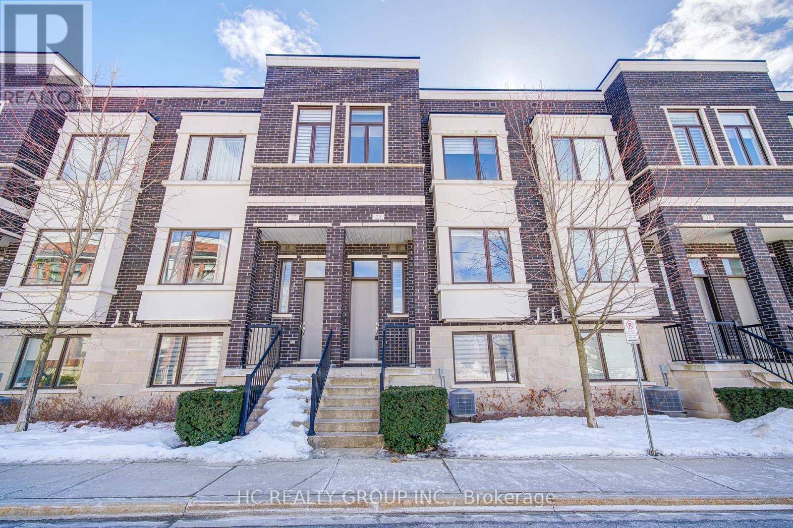 25 LAFFERTY LANE, Richmond Hill (crosby), ON L4C0Z8