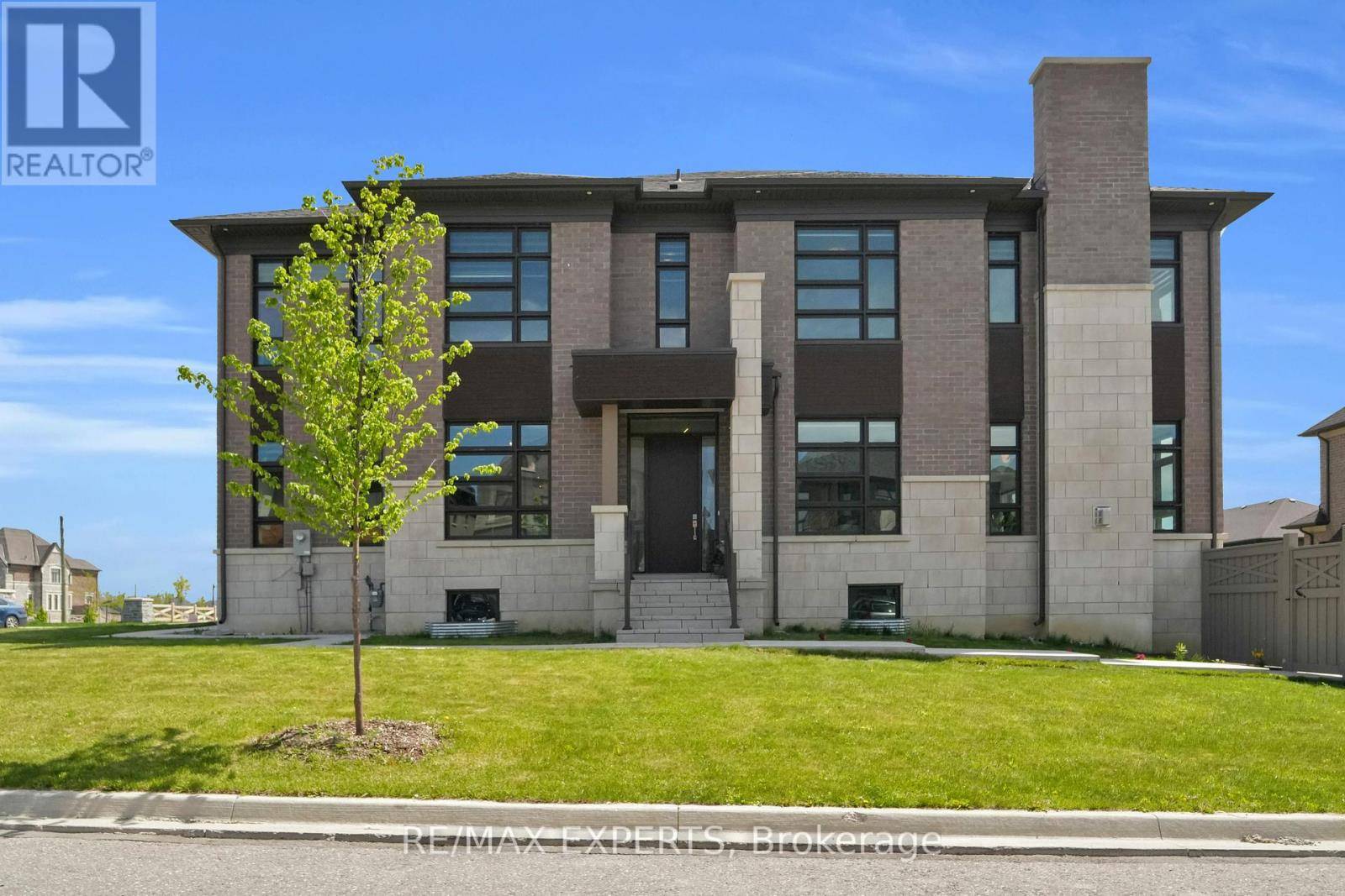 99 WAINFLEET CRESCENT, Vaughan (vellore Village), ON L3L0E7