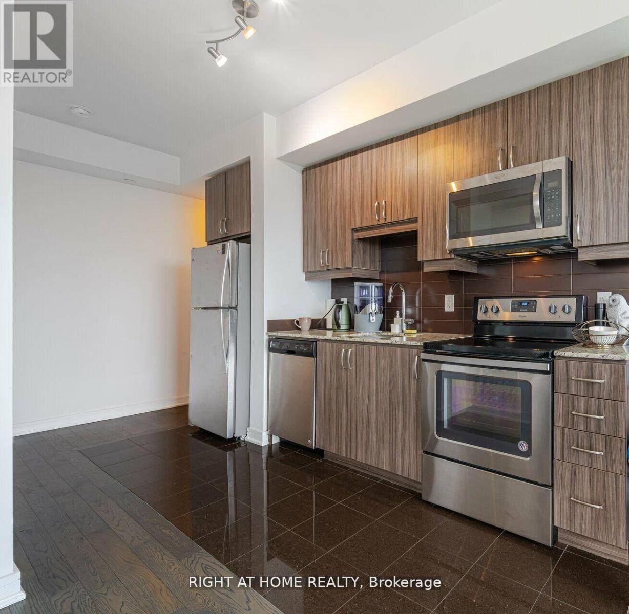 Richmond Hill (langstaff), ON L4C1V5,9205 Yonge ST #1709