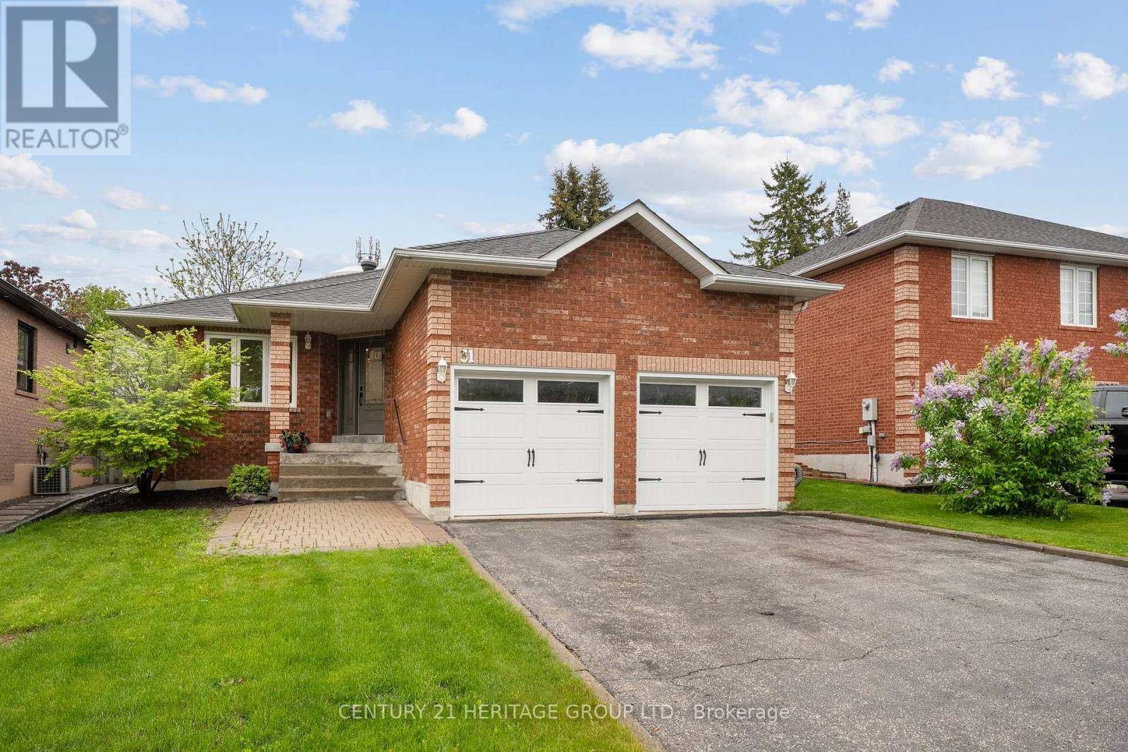 Bradford West Gwillimbury (bradford), ON L3Z2J1,31 FOX RUN LANE