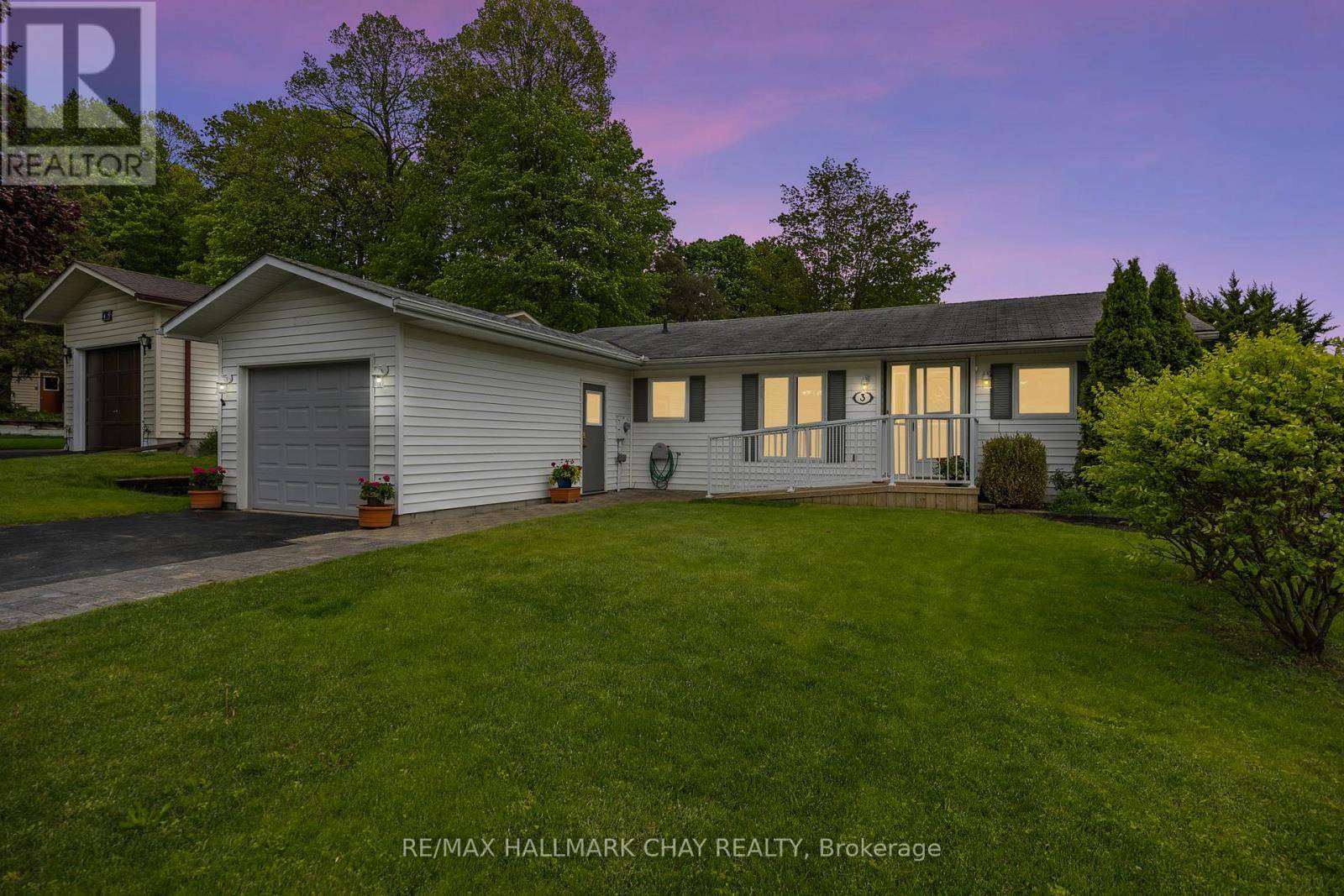 New Tecumseth, ON L0G1W0,3 PINETREE COURT