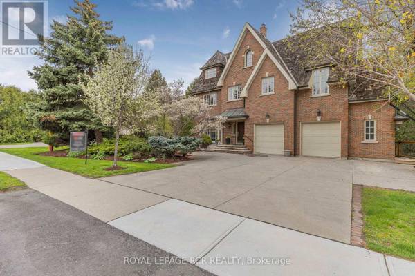 34 GARDEN AVENUE, Richmond Hill (south Richvale), ON L4C6L9