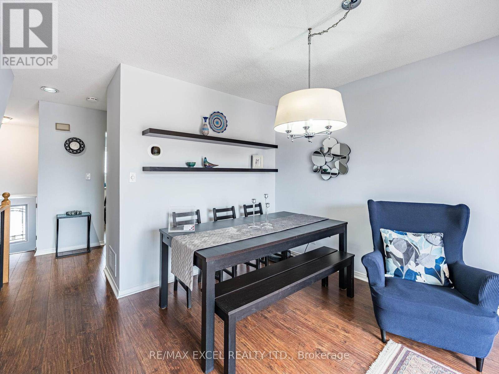 Newmarket (gorham-college Manor), ON L3Y8L8,97 WILLIAM CURTIS CIRCLE