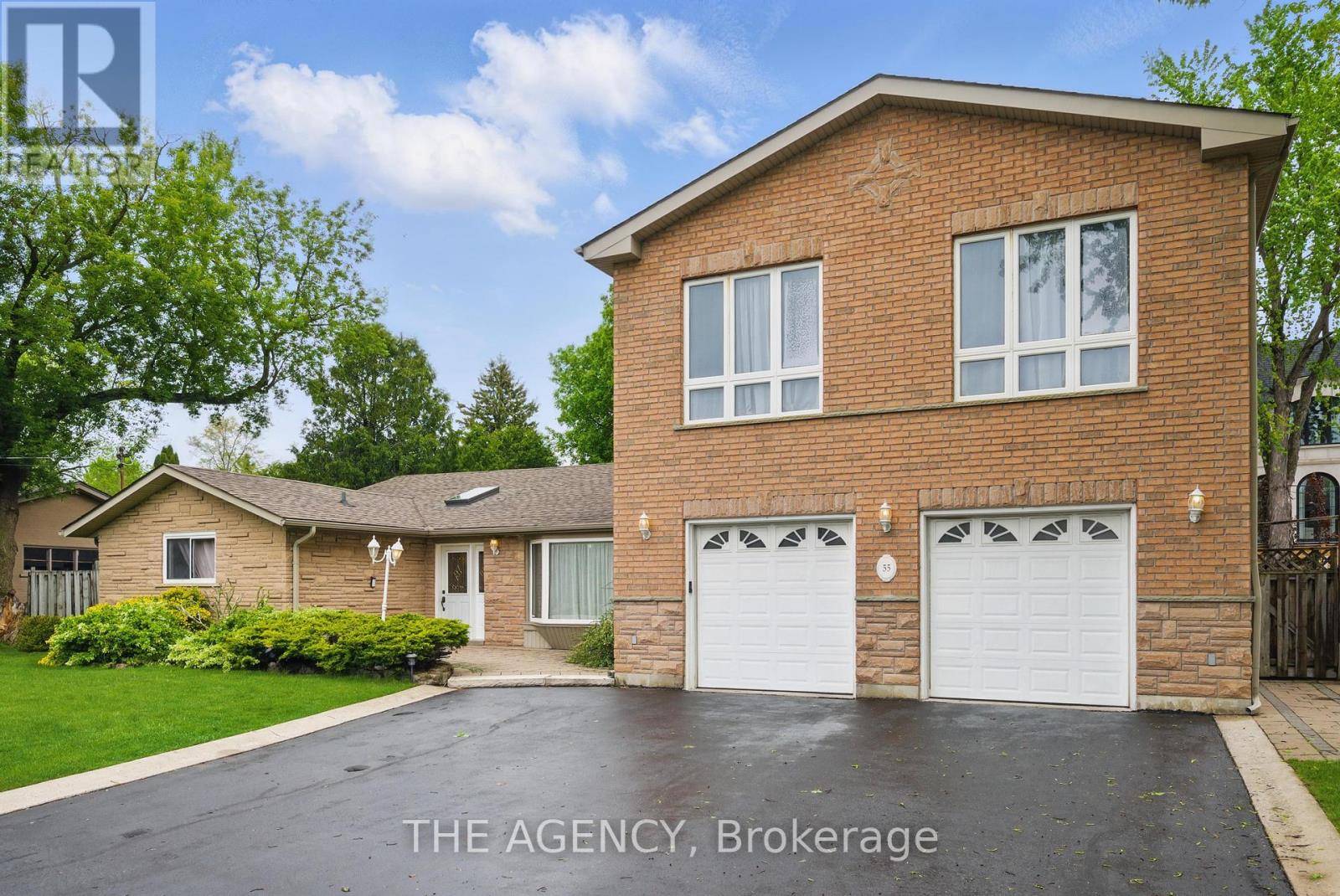 Richmond Hill (south Richvale), ON L4C6H8,55 DENHAM DRIVE