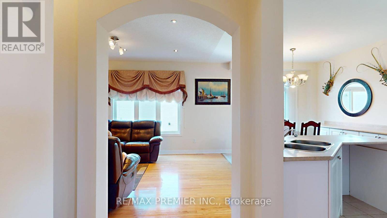 62 SEDGEWAY HEIGHTS, Vaughan (vellore Village), ON L4H3A9