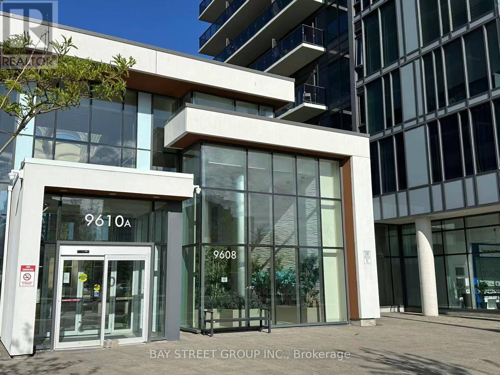 Richmond Hill (north Richvale), ON L4C1V6,9608 Yonge ST #903