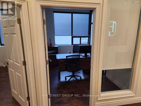 Richmond Hill (beaver Creek Business Park), ON L4B1C6,135 West Beaver Creek #1