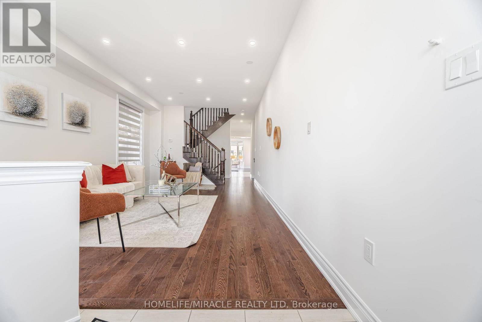 Vaughan (kleinburg), ON L4H5C5,624 BARONS STREET