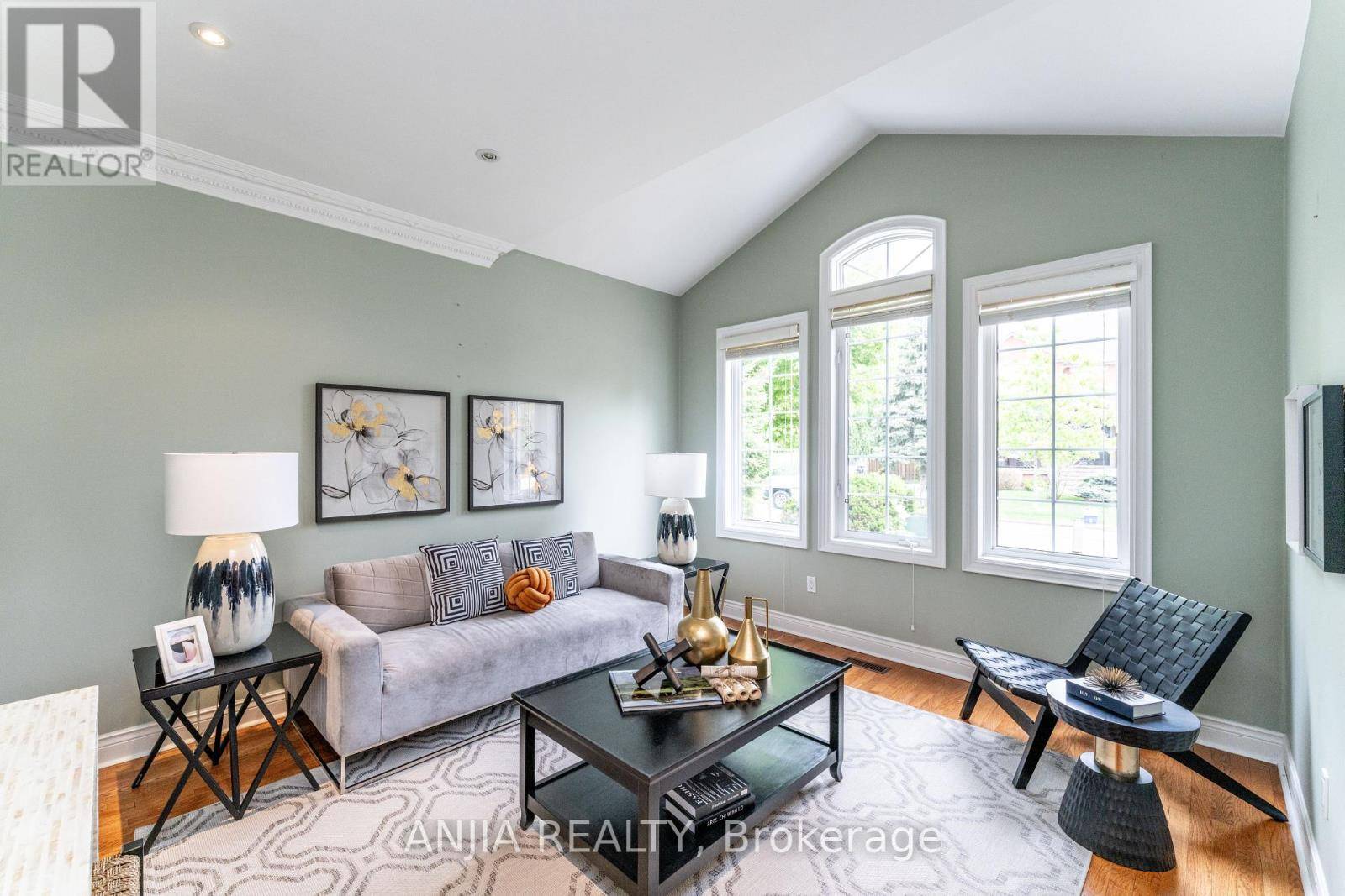 Markham (legacy), ON L3S4E7,8 COTTONTAIL AVENUE