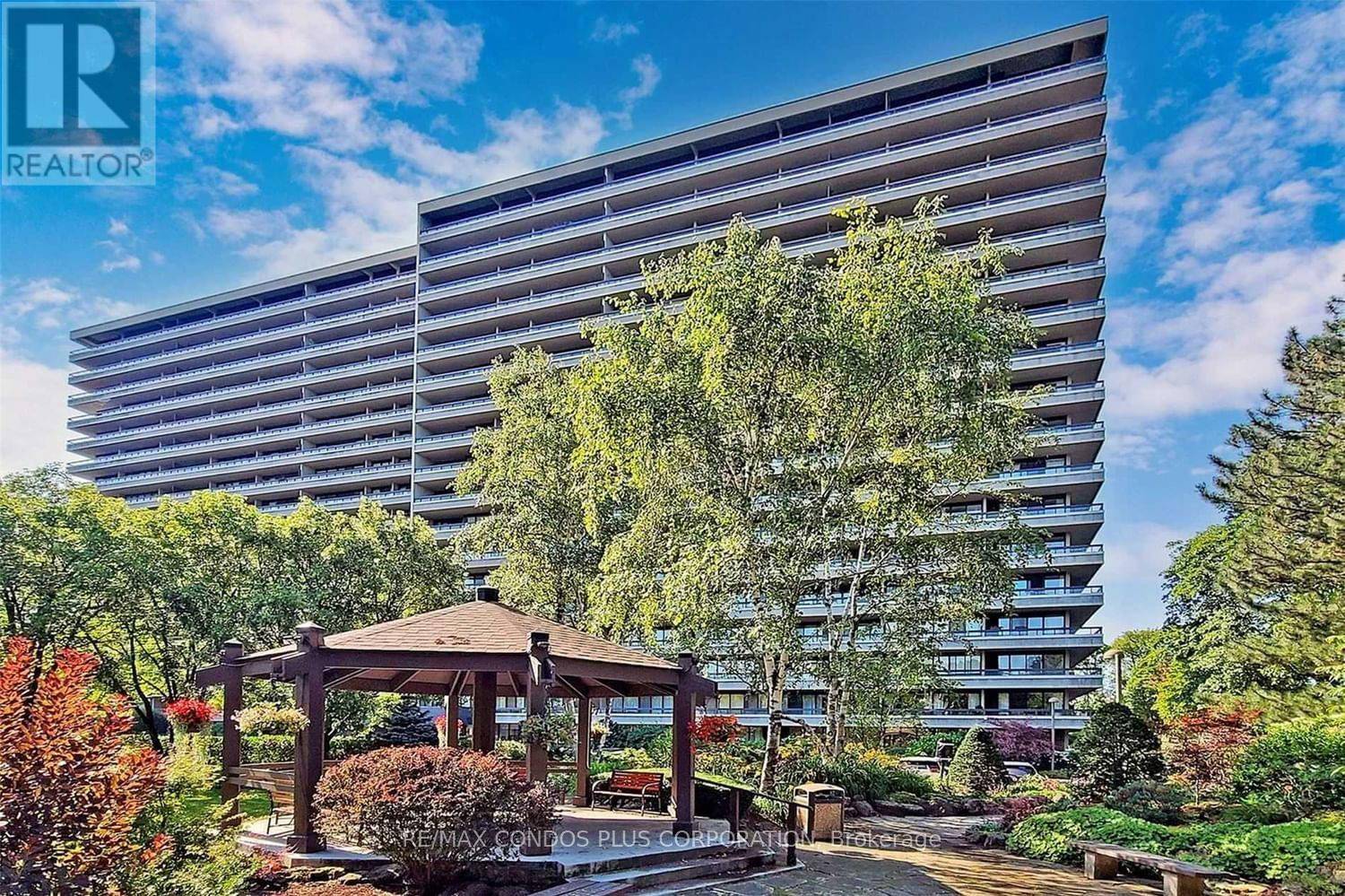8111 Yonge ST ##1106, Markham (royal Orchard), ON L3T4V9