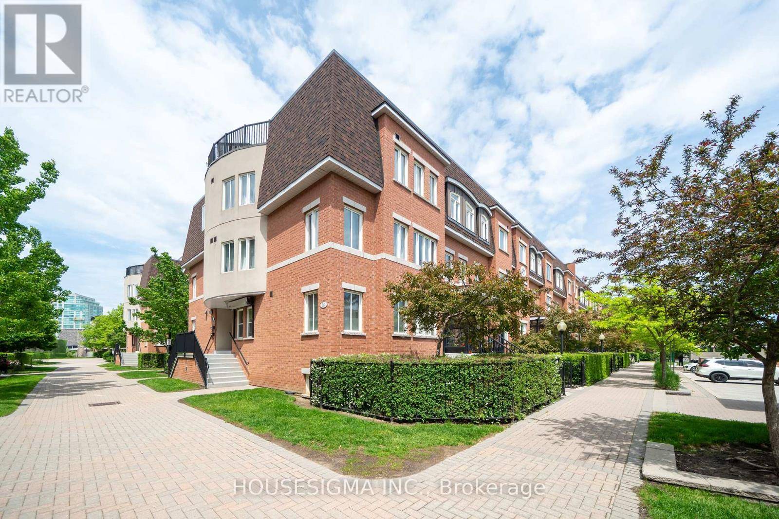 310 John ST #317, Markham (aileen-willowbrook), ON L3T0A7