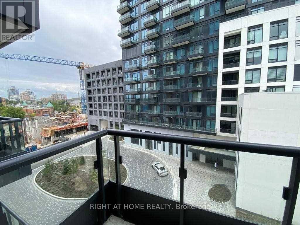Richmond Hill (south Richvale), ON L4C5T6,3 Rosewater ST #510