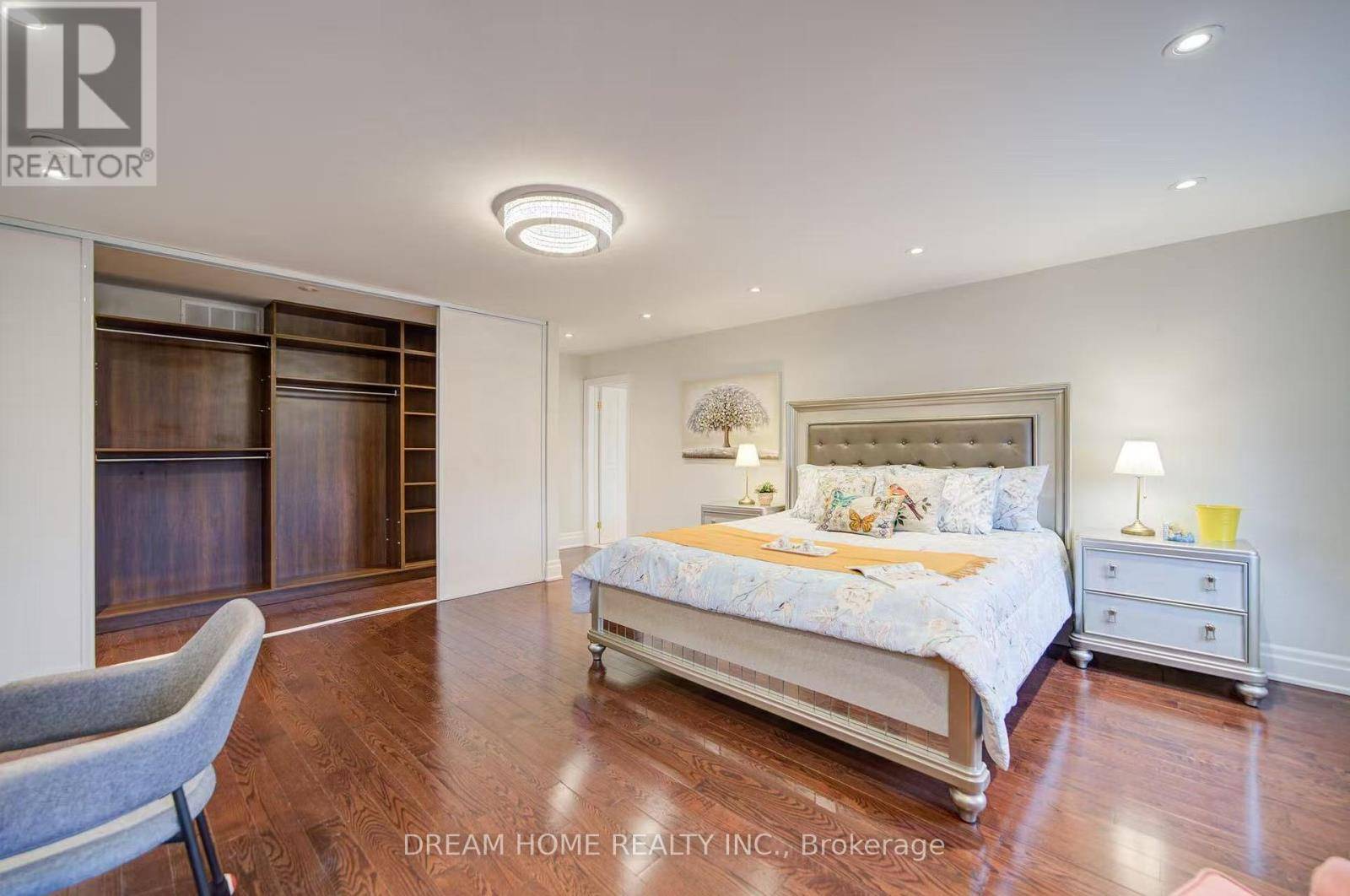 Markham (cachet), ON L6C1R2,MASTER BEDROOM - 3 MOSES CRESCENT