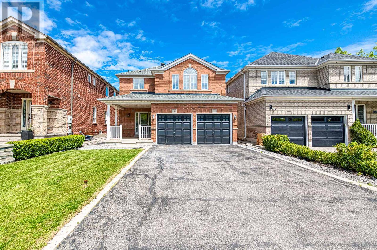 5 CASEMOUNT STREET, Aurora, ON L4G7V6