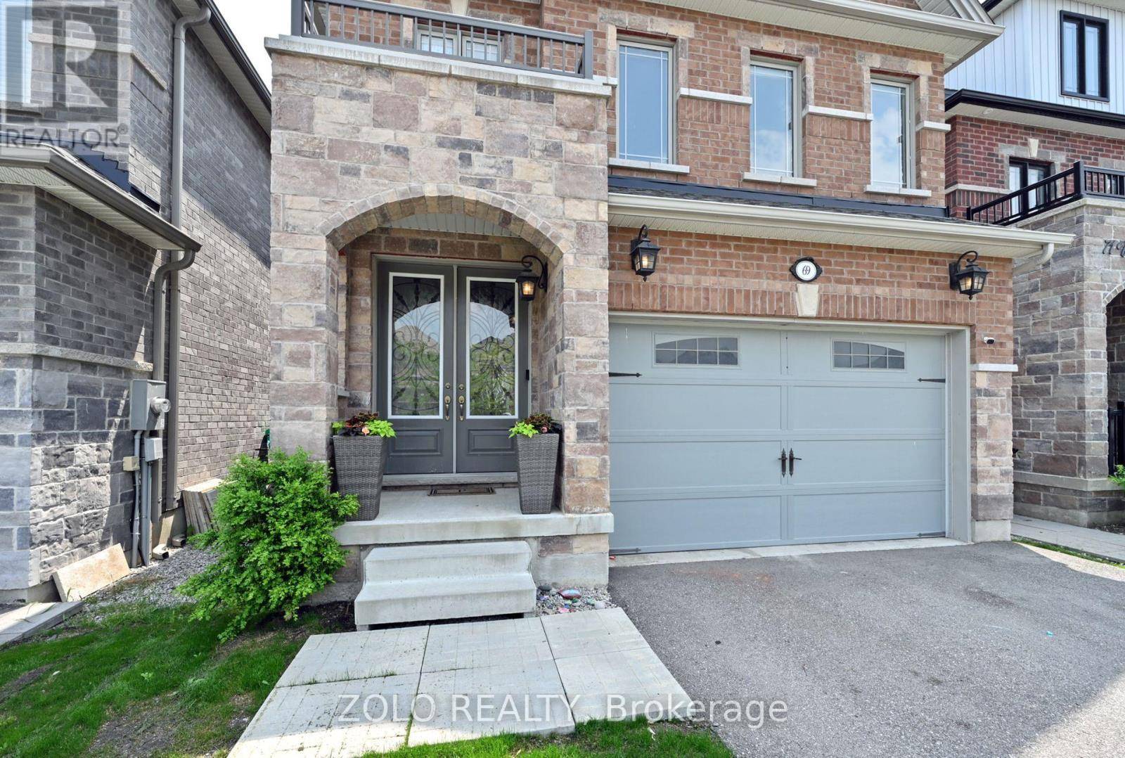 New Tecumseth (alliston), ON L9R0N3,69 WALKER BOULEVARD
