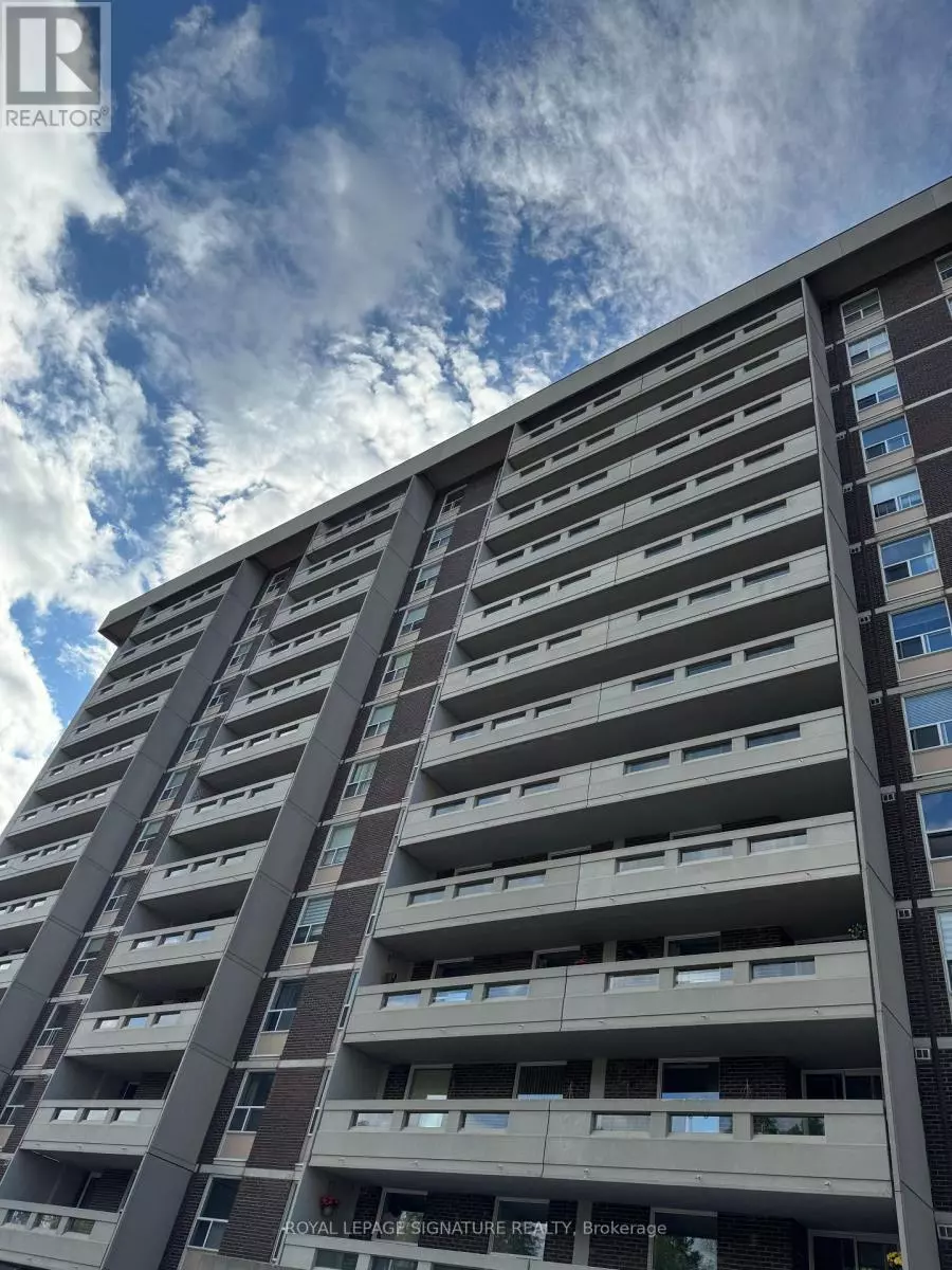 Markham (royal Orchard), ON L3T4T7,60 INVERLOCHY BLVD #1210