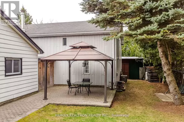Innisfil (churchill), ON L0L1K0,5872 YONGE STREET