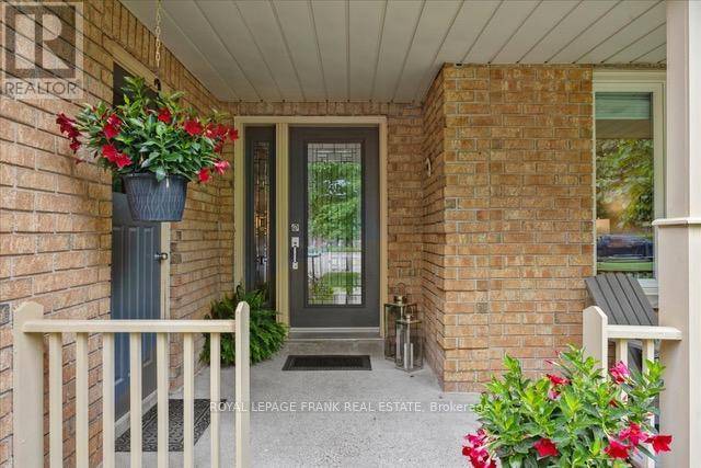 Uxbridge, ON L9P1L6,12 LINTON COURT