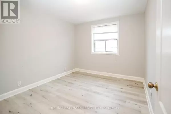 Bradford West Gwillimbury (bradford), ON L3Z2B9,37 Holland ST #1