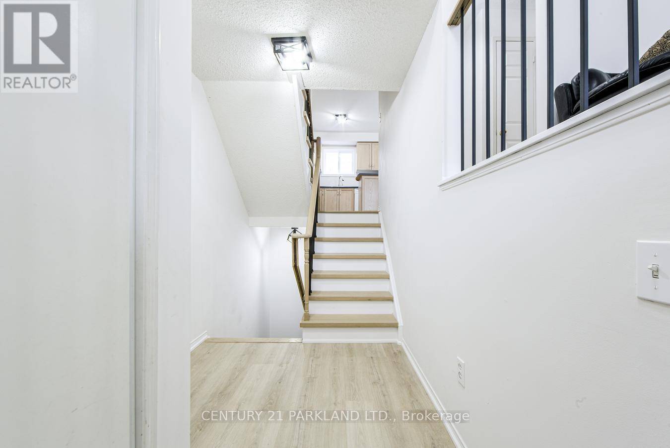 Vaughan (maple), ON L6A2C7,26 KELSO CRESCENT