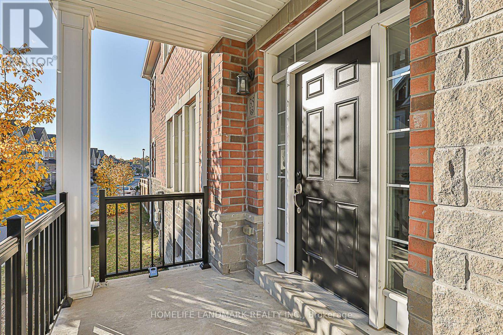 Richmond Hill (oak Ridges Lake Wilcox), ON L4E1E7,35 THORNAPPLE LANE