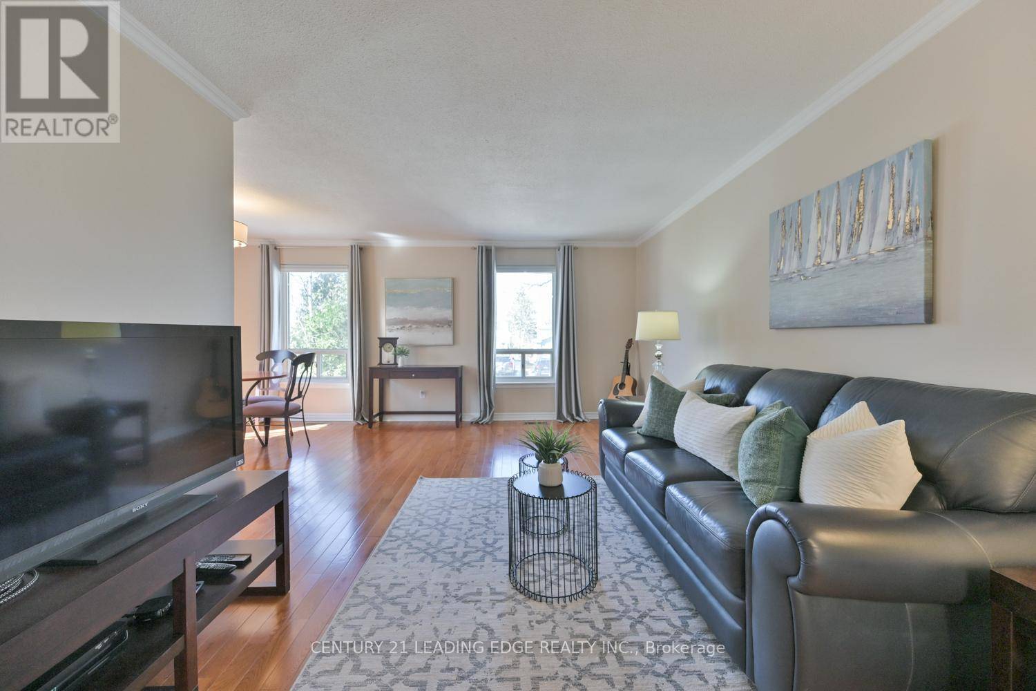 Markham (german Mills), ON L3T4K7,92 DONNAMORA CRESCENT