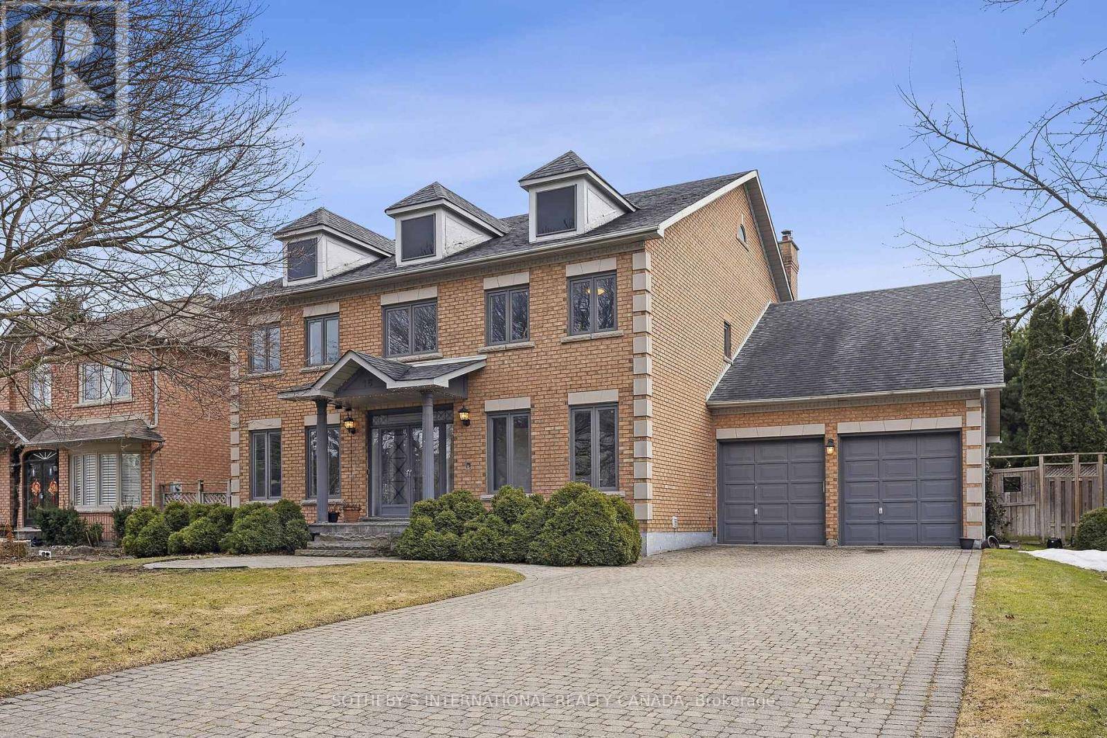 Richmond Hill (bayview Hill), ON L4B3G5,16 EASTGATE CRESCENT
