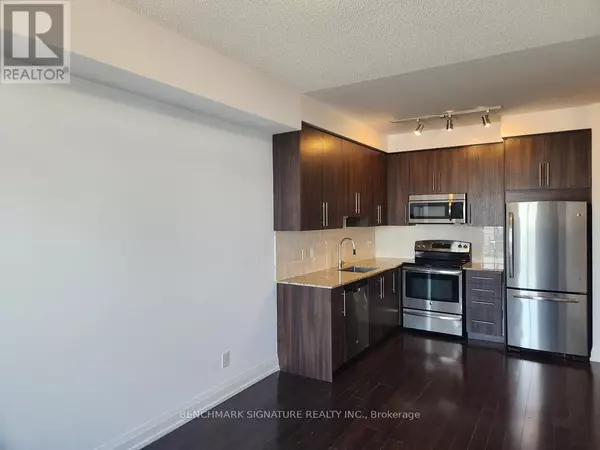 Markham (thornhill), ON L3T0C8,7161 Yonge ST #518