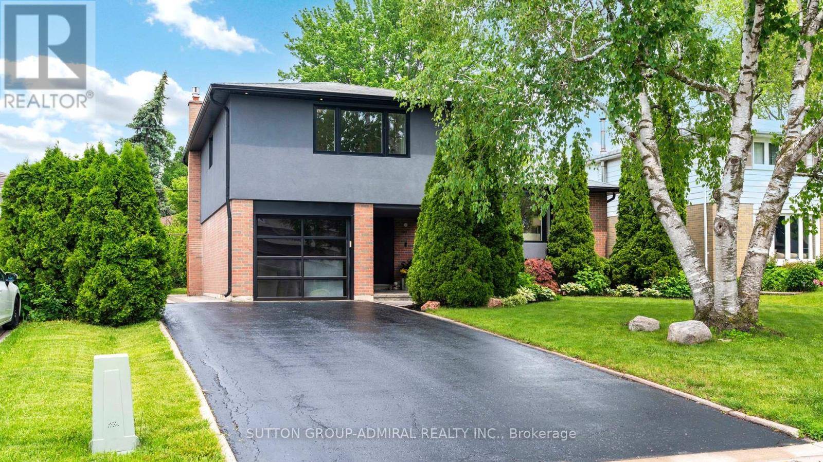 Markham (royal Orchard), ON L3T3E8,24 COLONSAY ROAD