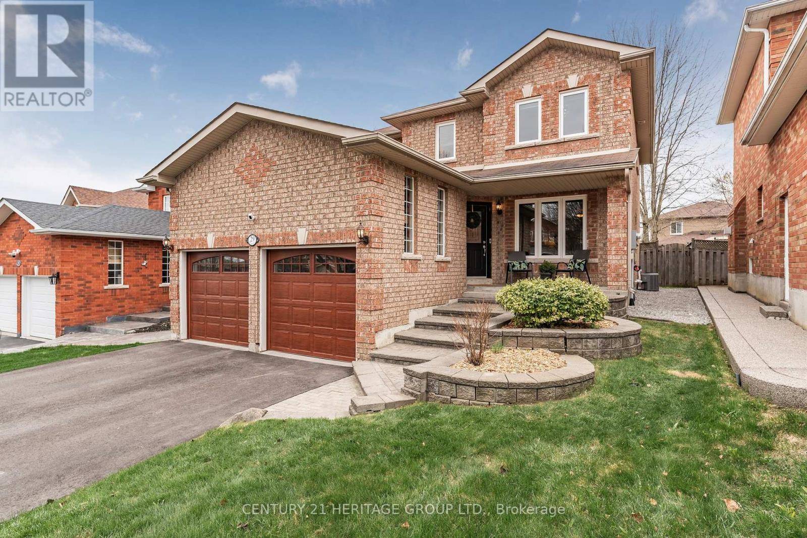 29 PRINCE DRIVE, Bradford West Gwillimbury (bradford), ON L3Z3B7