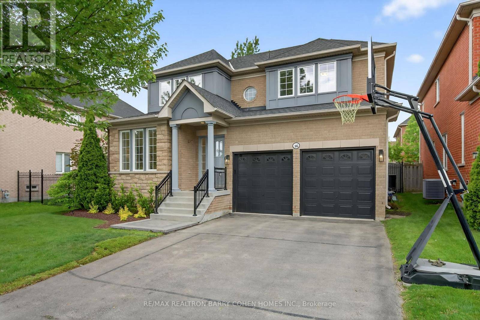 Richmond Hill (jefferson), ON L4E4S8,16 MORAINE RIDGE DRIVE