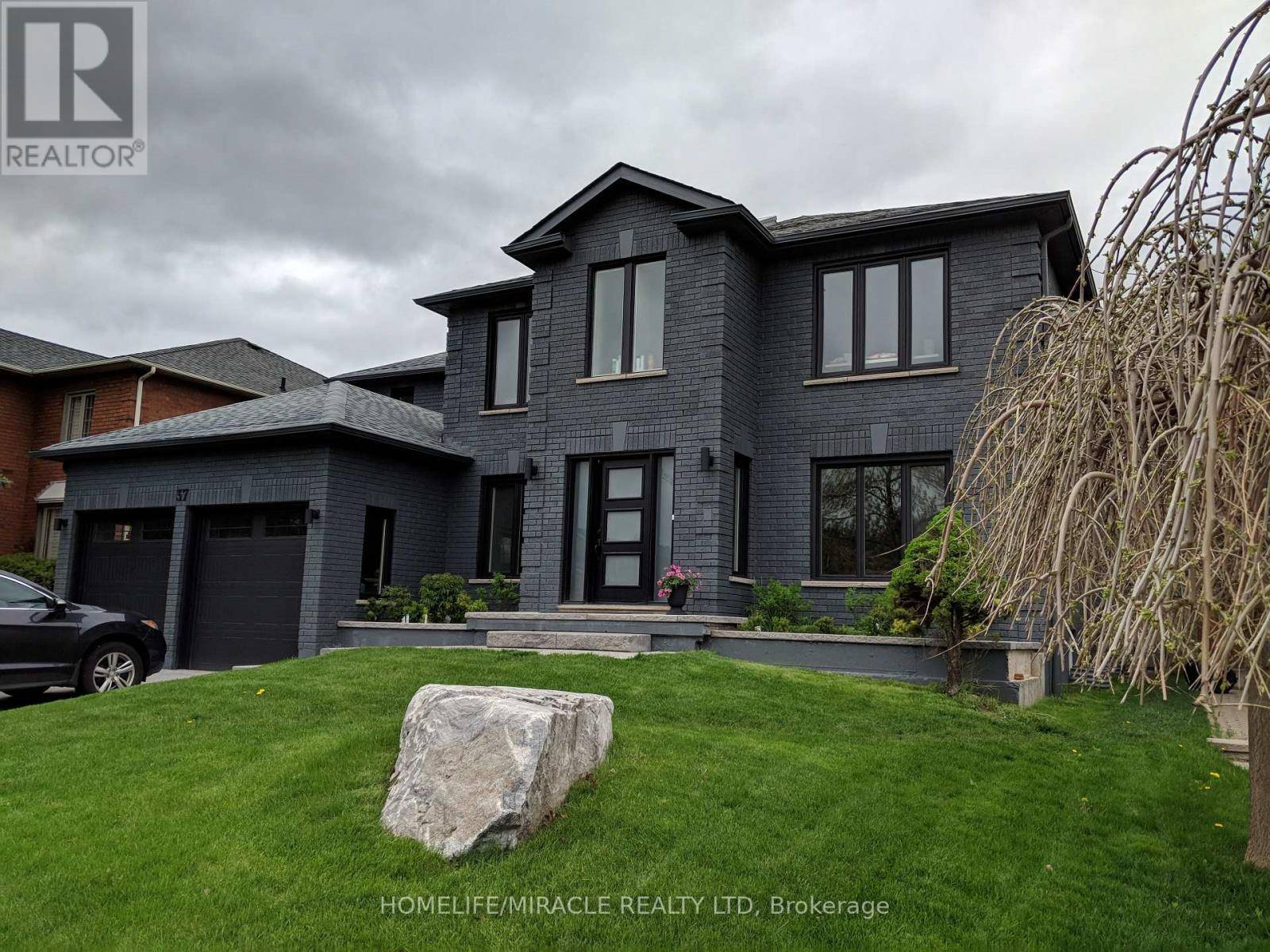 37 Santa Barbara PL #Bsmt, Vaughan (east Woodbridge), ON L4L6V9