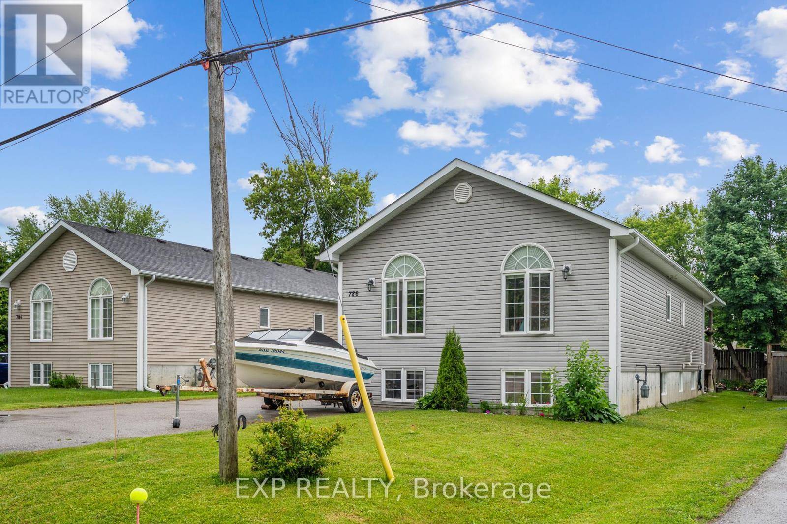 Georgina (historic Lakeshore Communities), ON L0E1S0,786 CHURCHILL LANE