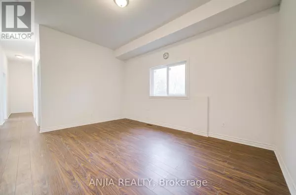 Markham (bullock), ON L3P1T3,27 JONQUIL CRESCENT