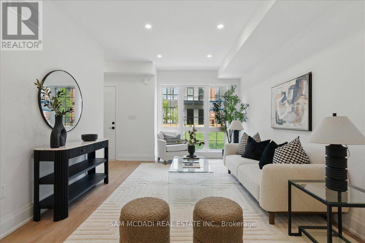 Vaughan (uplands), ON L4J8A2,33 BURLEIGH MEWS