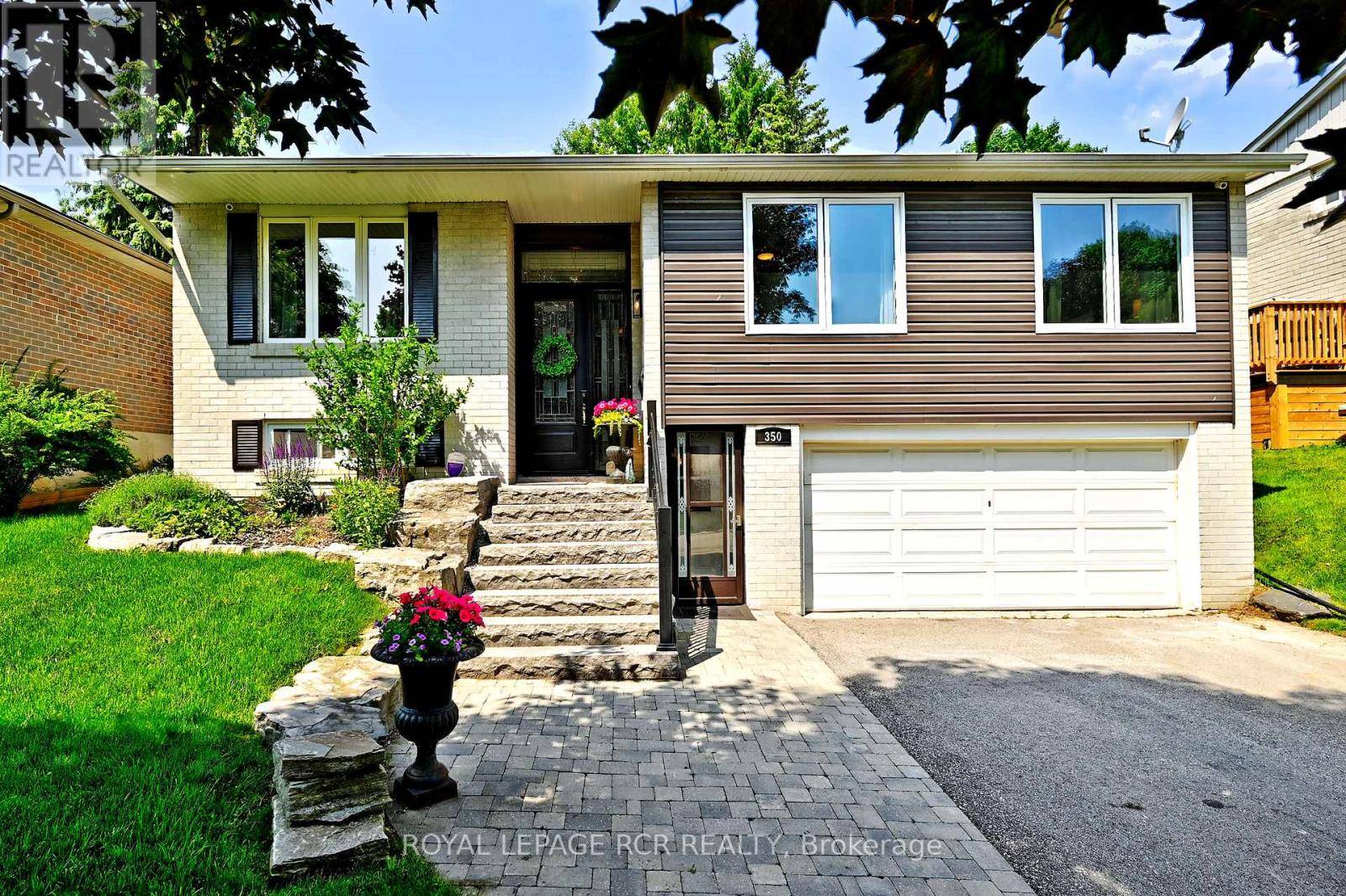 Newmarket (central Newmarket), ON L3Y5B9,350 BORDEN AVENUE