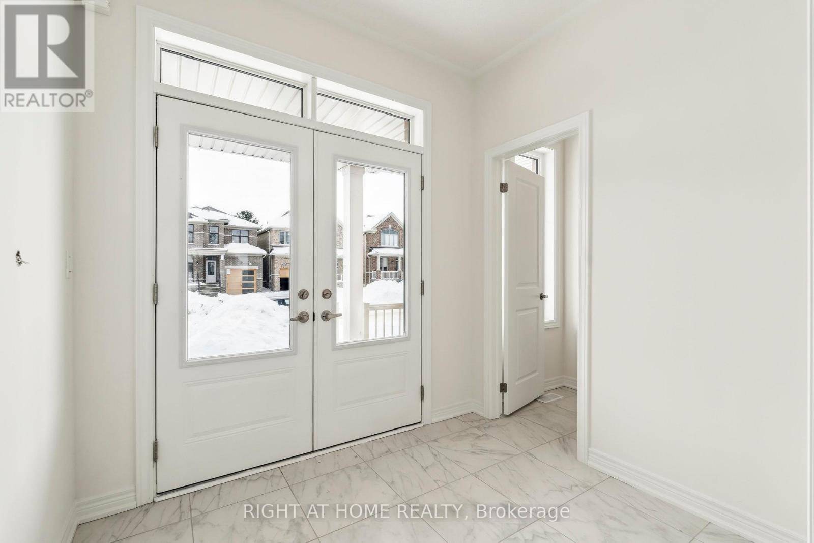 Innisfil (lefroy), ON L0L1W0,1286 DAVIS LOOP