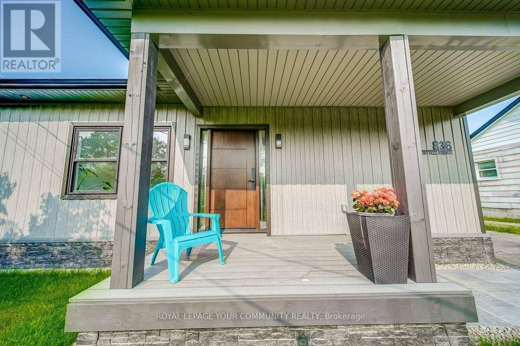 Georgina (historic Lakeshore Communities), ON L0E1S0,836 MONTSELL AVENUE