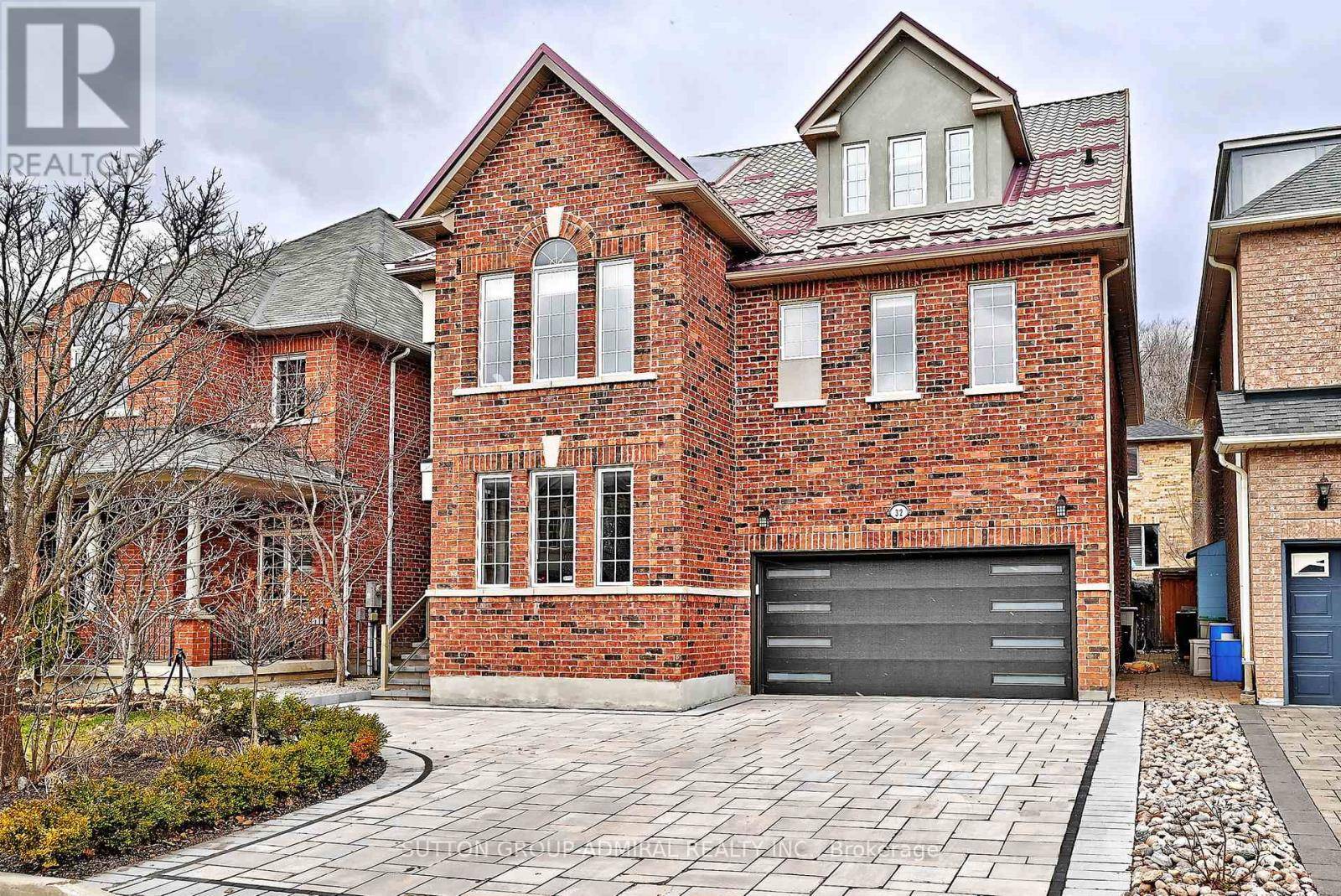 32 SEABREEZE AVENUE, Vaughan (patterson), ON L4J8R7
