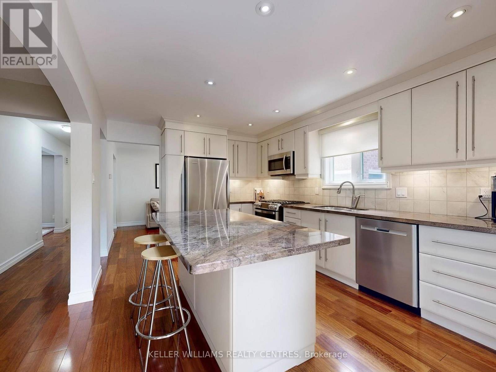 Richmond Hill (south Richvale), ON L4C6K6,23 ELEANOR CIRCLE