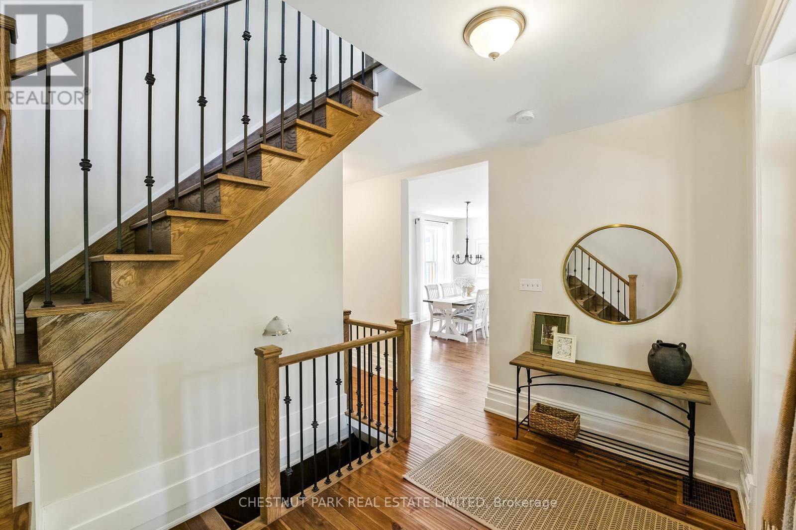 Uxbridge, ON L9P1L3,98 REACH STREET