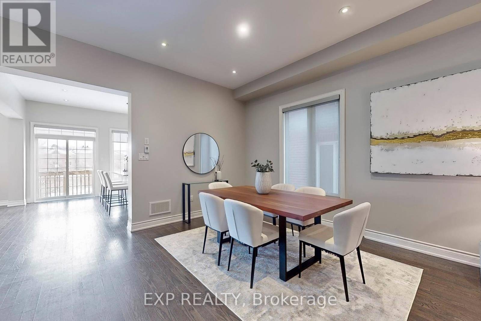 East Gwillimbury (sharon), ON L0G1V0,50 SHARONVIEW CRESCENT