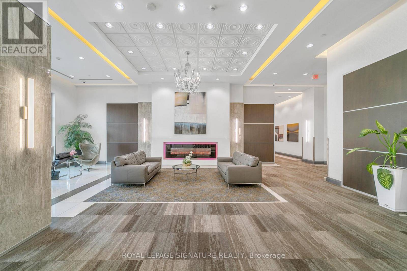 Markham (grandview), ON L3T0C8,7161 Yonge ST #Ph316