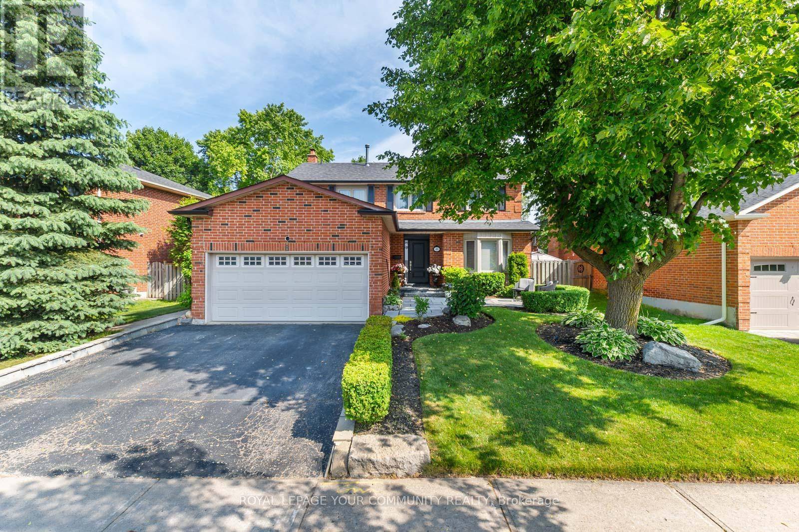 6 LARKIN AVENUE, Markham (markham Village), ON L3P4R2