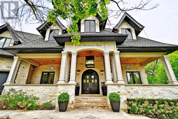 Newmarket (central Newmarket), ON L3Y8E5,197 SHERWOOD PLACE