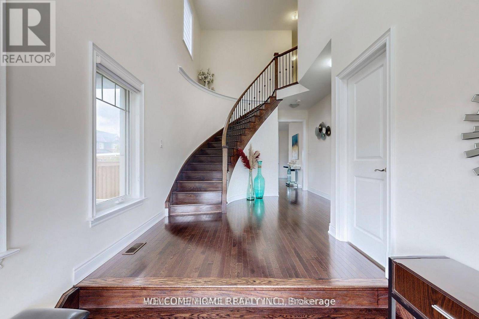 New Tecumseth (alliston), ON L9R0T6,63 ARNOLD CRESCENT