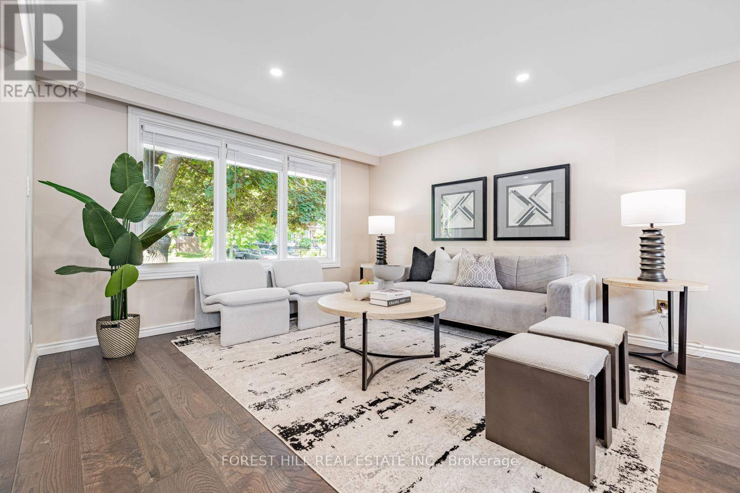 Richmond Hill (crosby), ON L4C2Z4,414 ALPER STREET