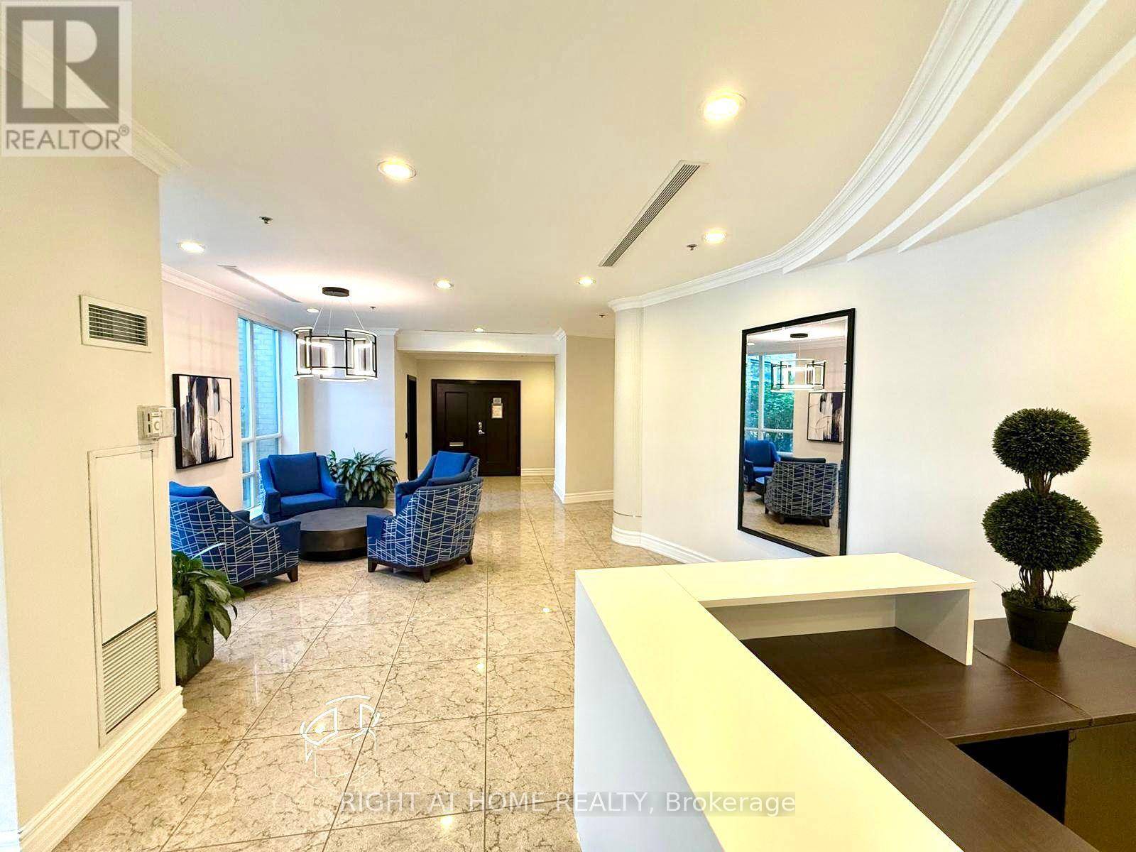 Richmond Hill (langstaff), ON L4B4N2,3 Ellesmere ST #512
