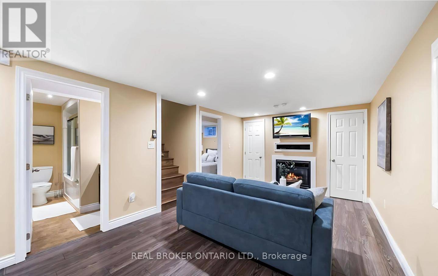 Georgina (keswick North), ON L4P3H6,10 Annamaria DR #Basement