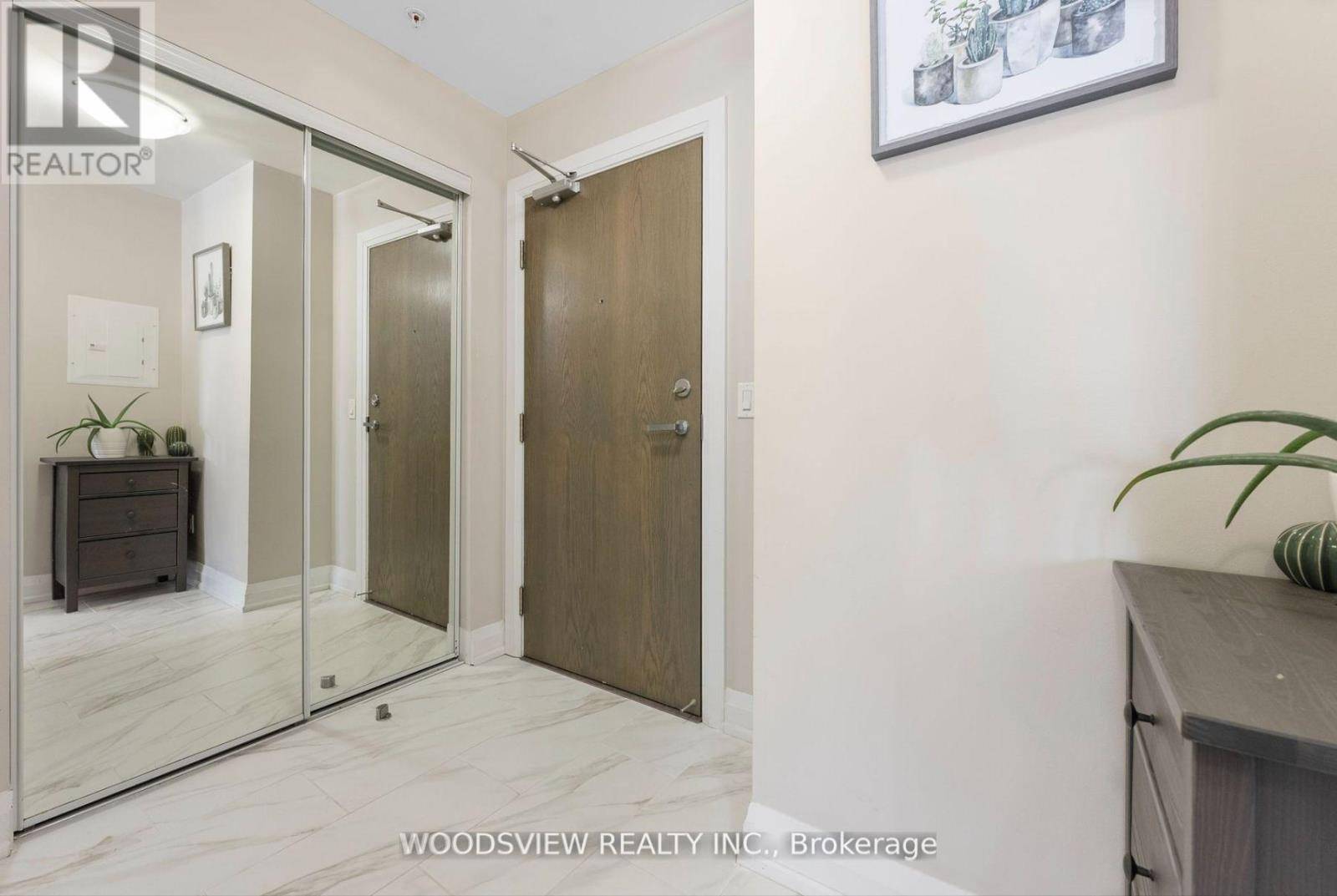 Whitchurch-stouffville (stouffville), ON L4A1Y7,481 Rupert AVE #109